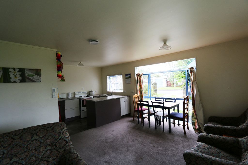 2A Parma Place, Henderson, Waitakere City