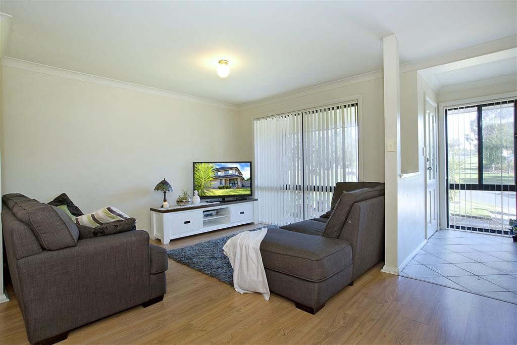 1A Kenneth Slessor Drive, Glenmore Park, NSW 2745
