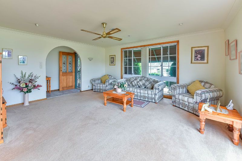 82 Lancia Drive, Ingleburn, NSW 2565
