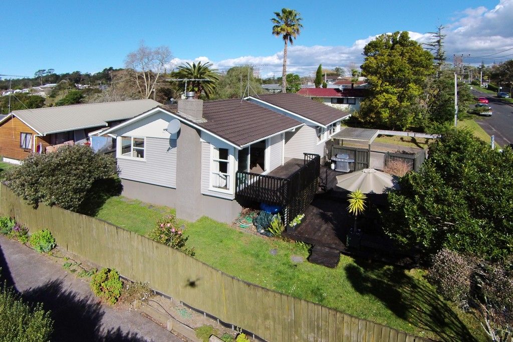 157 Verbena Road, Birkdale, North Shore City