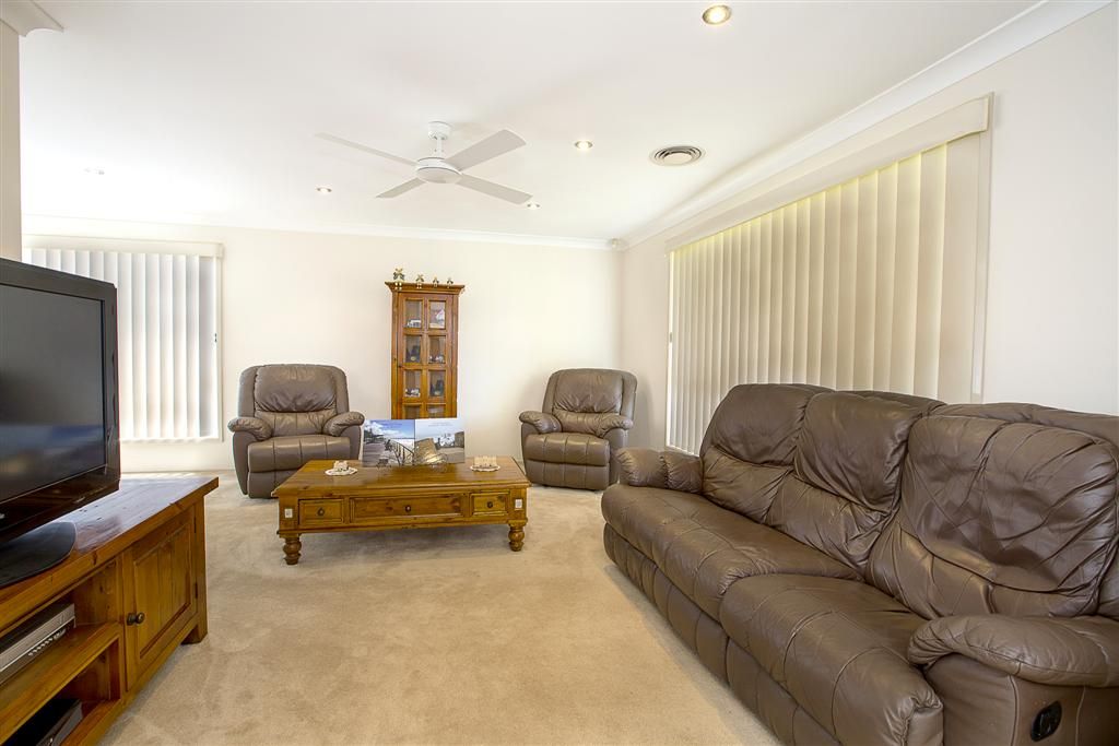 64 Aberdeen Circuit, Glenmore Park, NSW 2745
