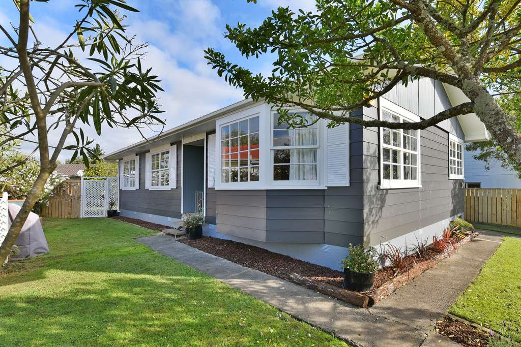 124 Hillcrest Road photo 2