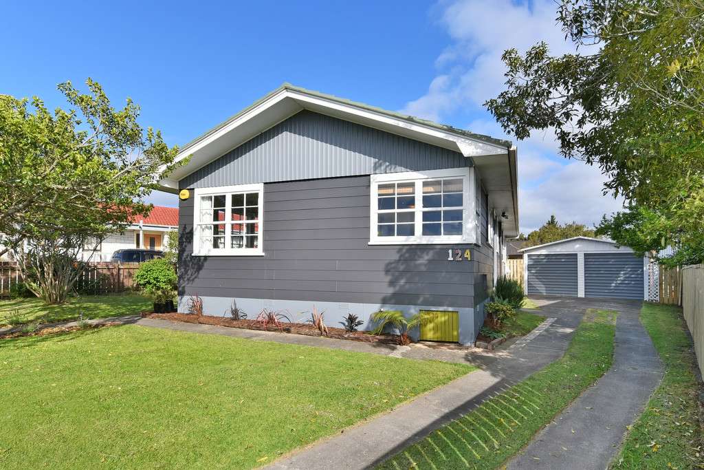 124 Hillcrest Road photo 1
