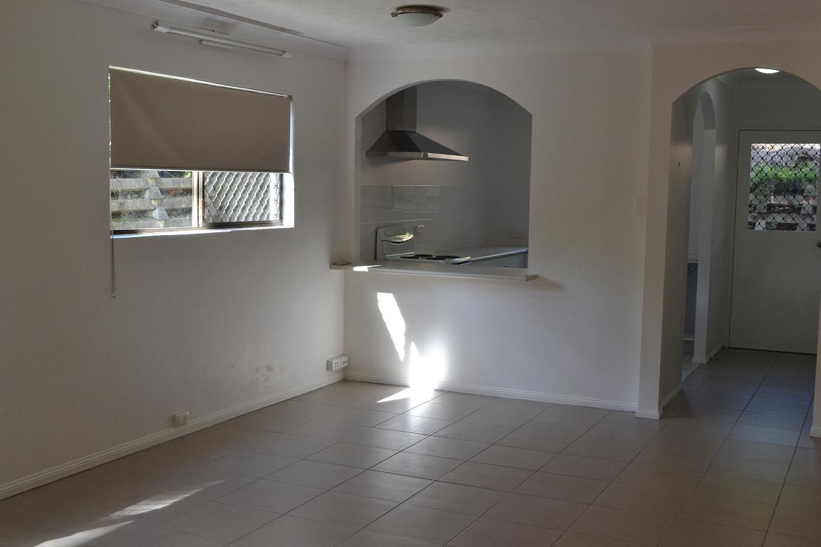 8/33 Scenic Highway, Cooee Bay, QLD 4703