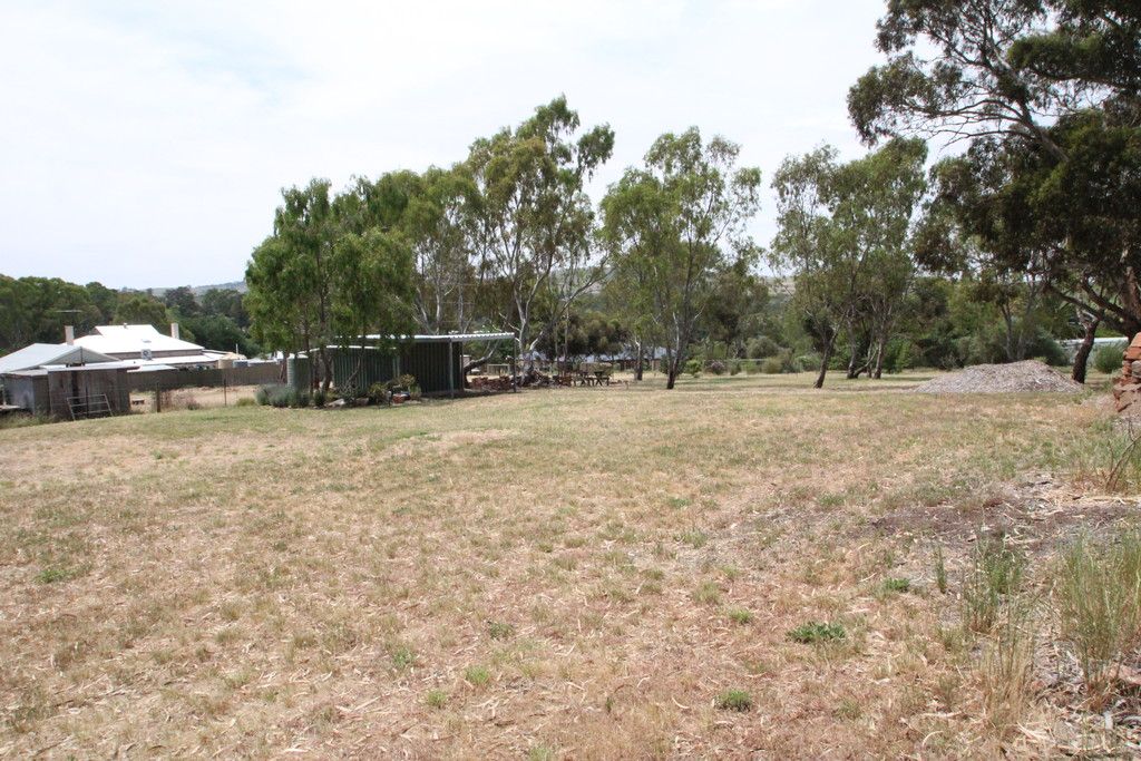 35 West Road, Watervale, SA 5452