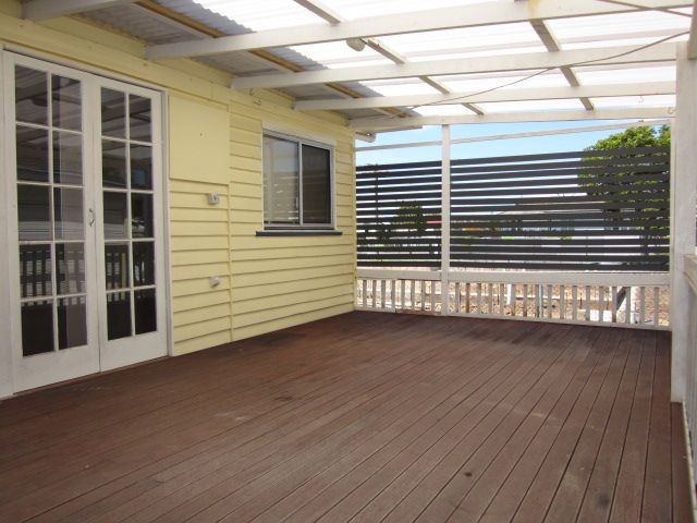 102 Emsworth Street, Wynnum, QLD 4178