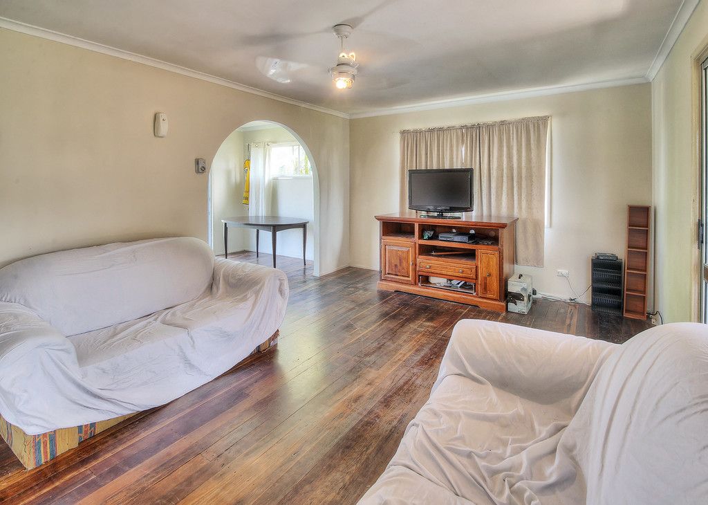 11 Tulong Street, Crestmead, QLD 4132