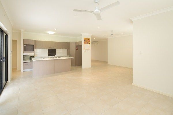 12 Chapple Street, MOUNT LOUISA, QLD 4814