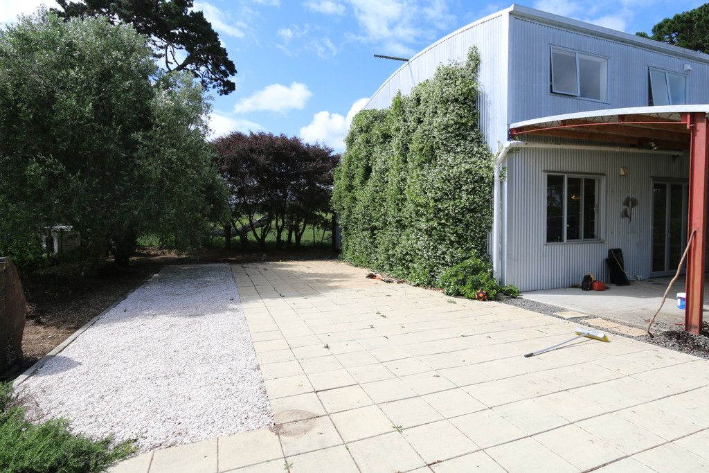 17 Taha Road, Waimauku, Rodney