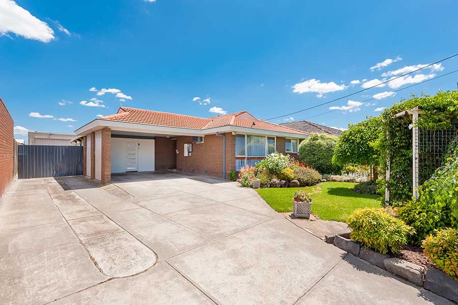 33 Bank Street, Craigieburn, VIC 3064