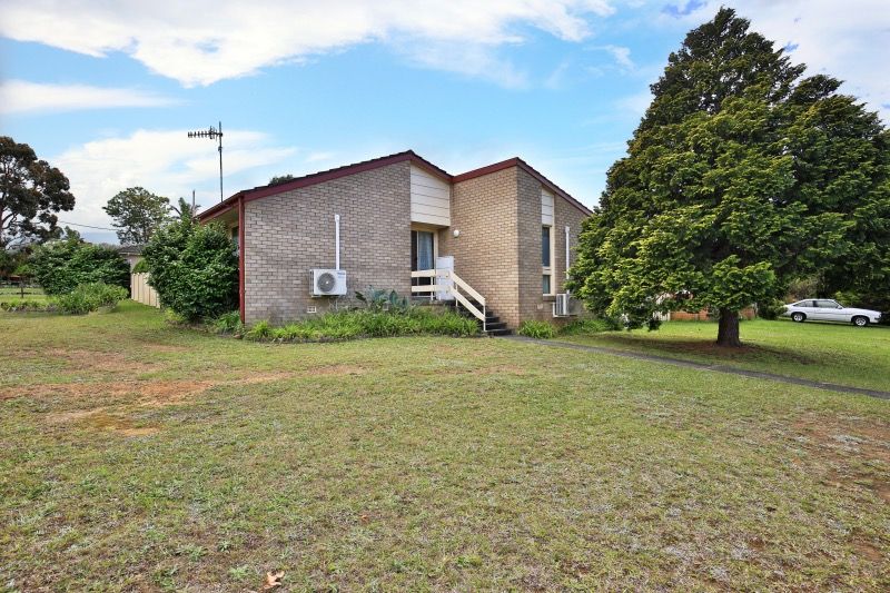 21 Alfred Street, Bomaderry NSW 2541