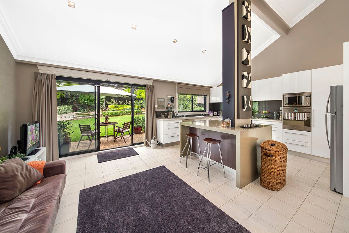 39 Jervis Drive, Illawong NSW 2234