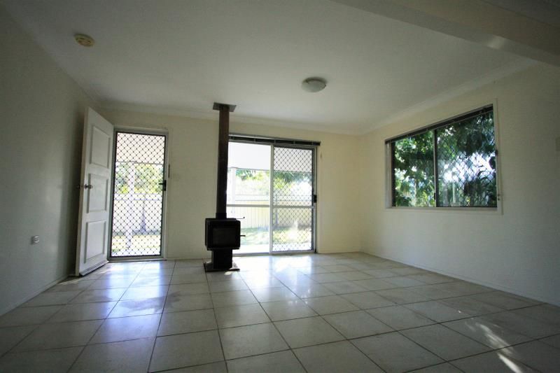 6 Moore Street, Loganlea, QLD 4131