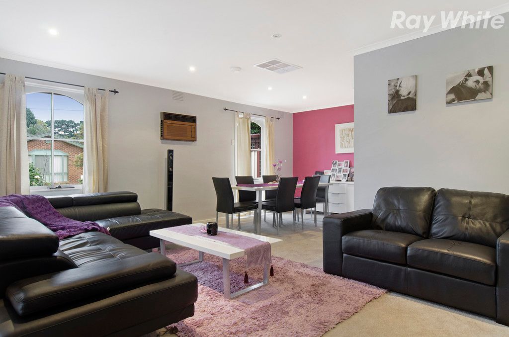 11 Village Court, ROWVILLE, VIC 3178