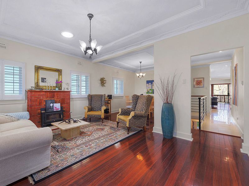 16 Atthow Avenue, Ashgrove, QLD 4060