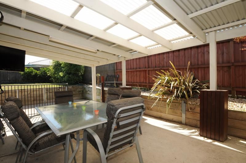 34 Olivebank Crescent, Cranbourne North, VIC 3977