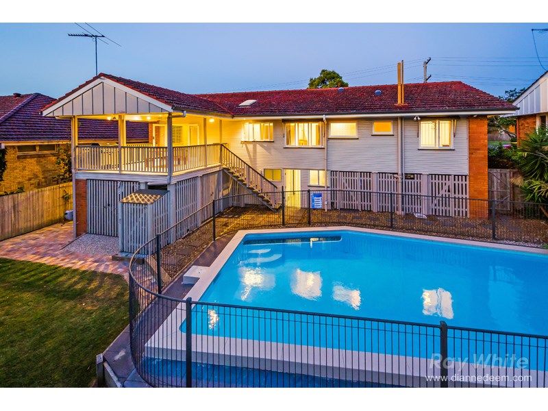 27 Garioch Street, Tarragindi, QLD 4121