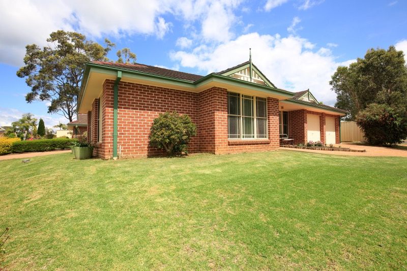 8 Mayfair Court, Bomaderry, NSW 2541