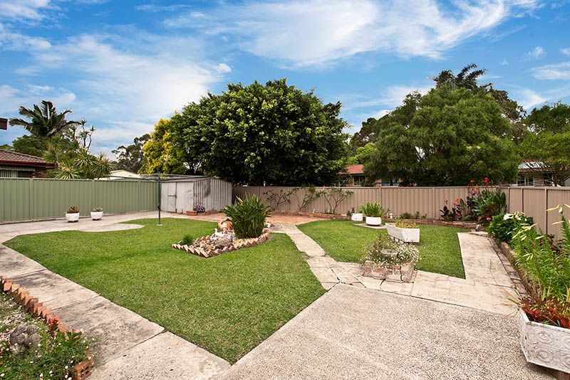 14 Jarrah Way, Albion Park Rail, NSW 2527