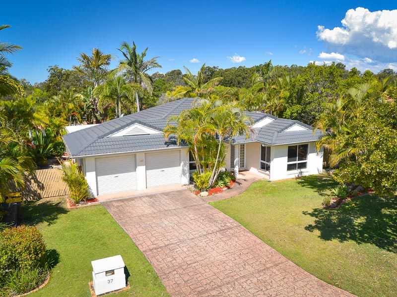 37 Oxford Crescent, Bridgeman Downs, QLD 4035