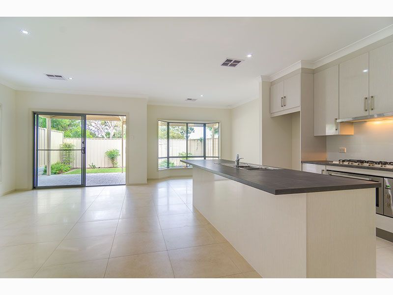 3A Oakridge Close, Aberfoyle Park, SA 5159
