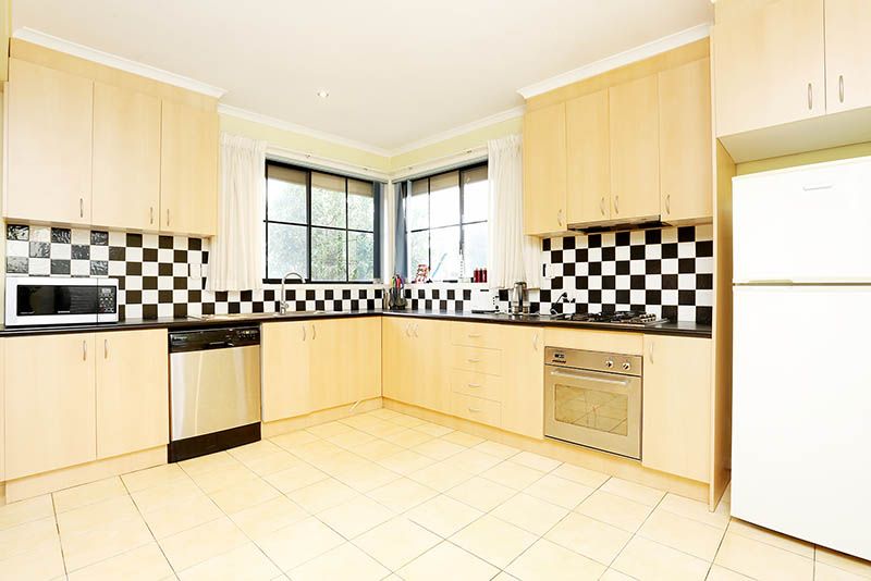 2 Edmondson Street, Lalor, VIC 3075