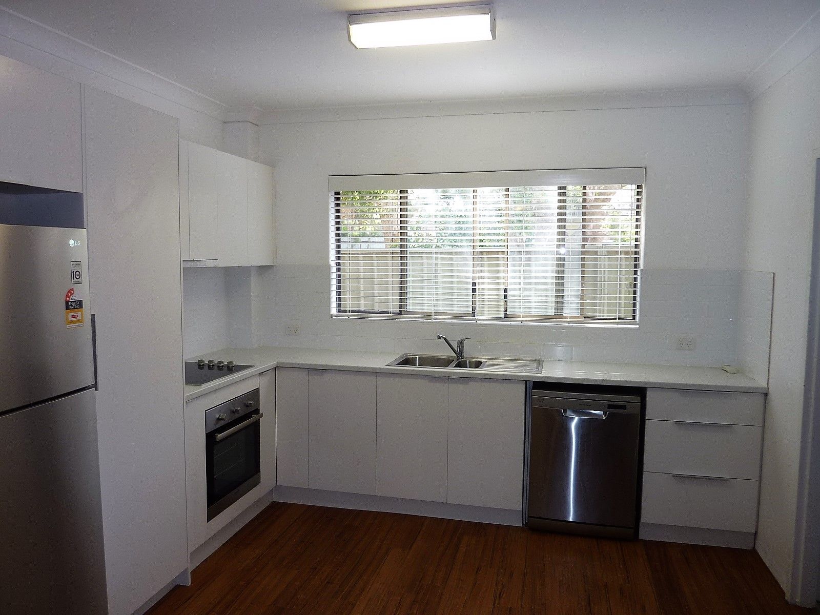 2/2 The Avenue, Corrimal, NSW 2518