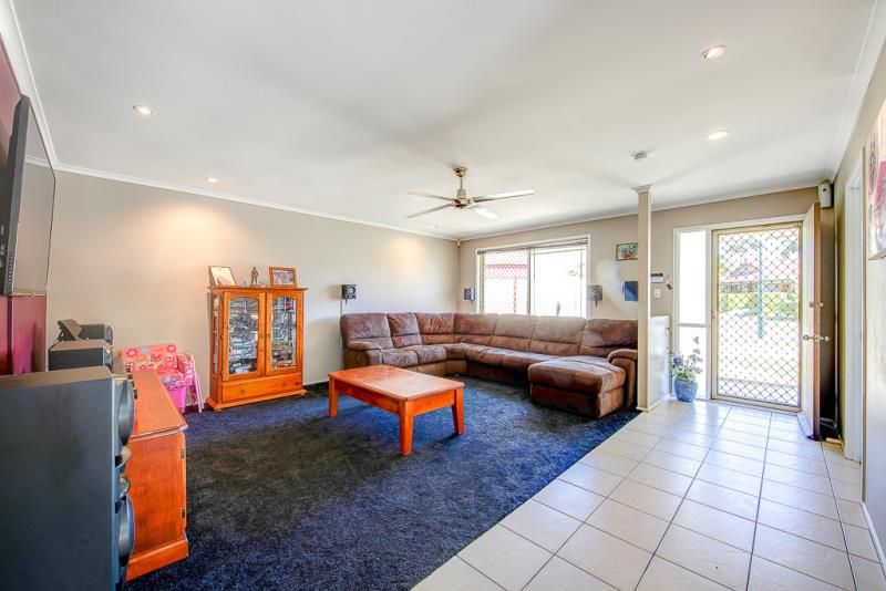 7 Blue Mountain Crescent, Warner, QLD 4500