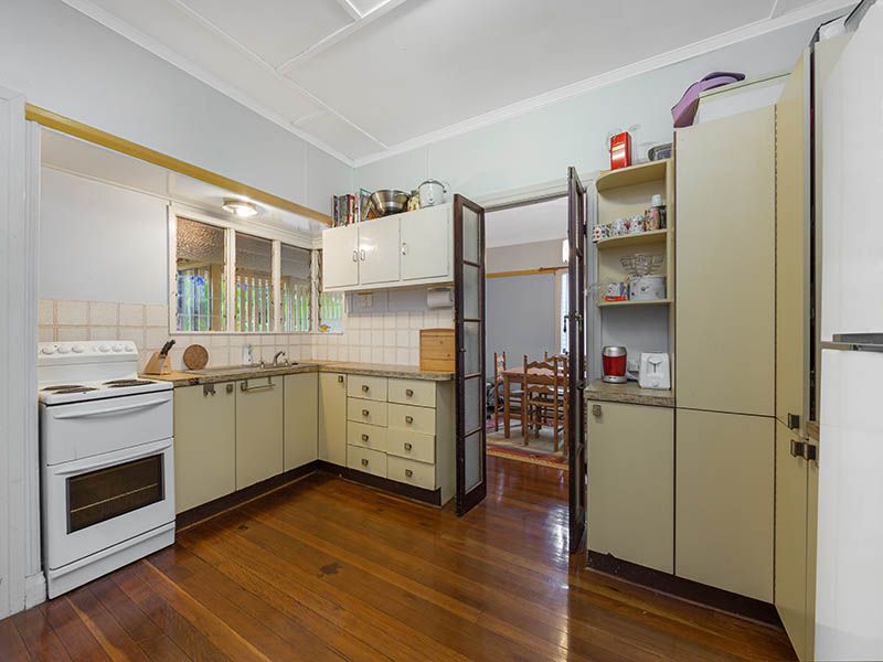 35 Bega Street, Grange, QLD 4051