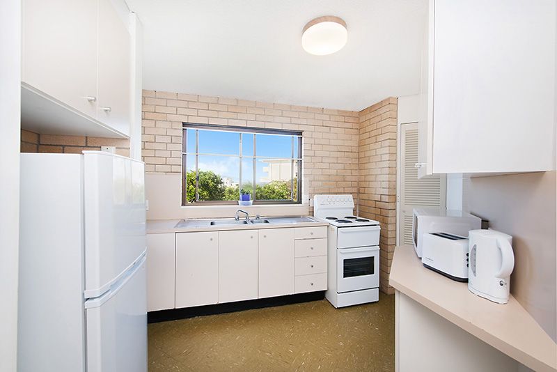 Unit 2 'Moreton Sands', 10 Dingle Avenue, Caloundra, QLD 4551