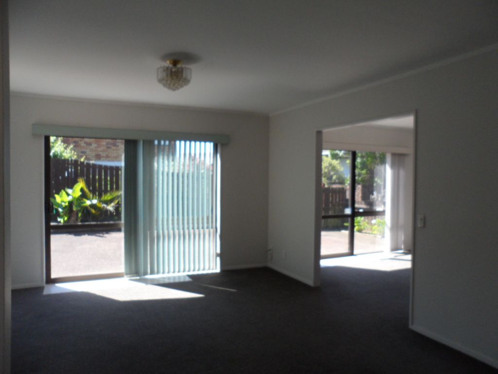 31B Dianne Louse Drive, Half Moon Bay, Manukau City