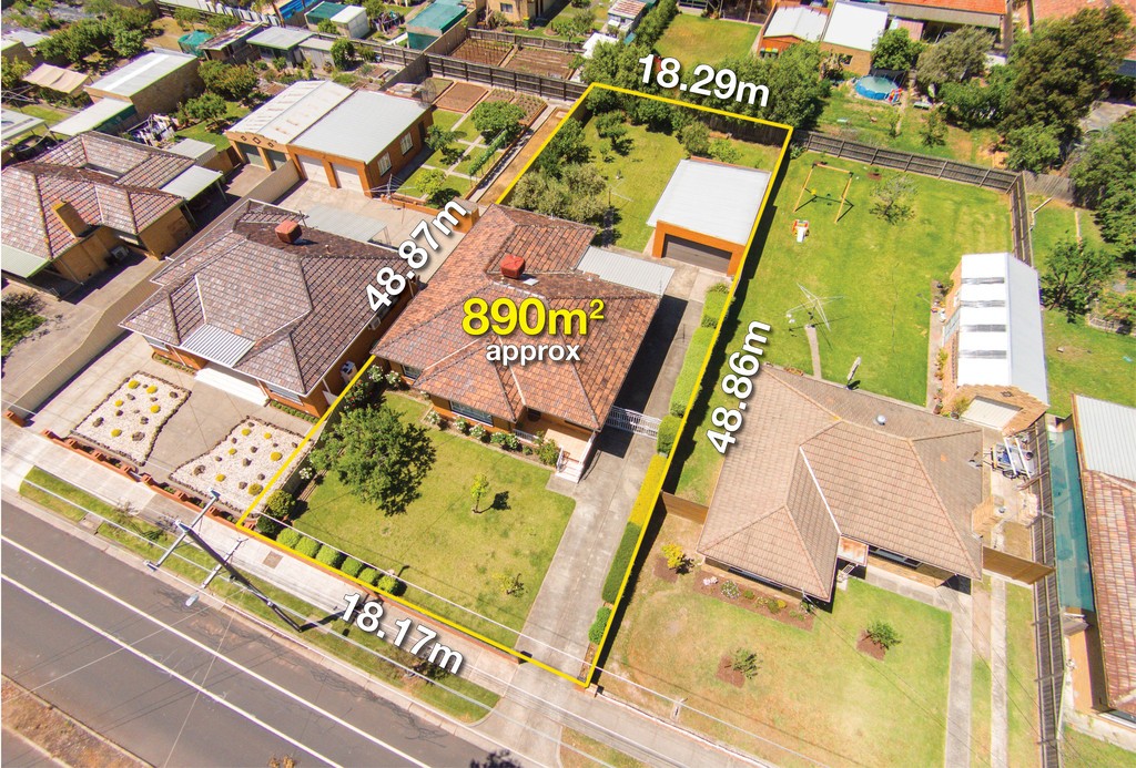18 Botha Avenue, Reservoir, VIC 3073