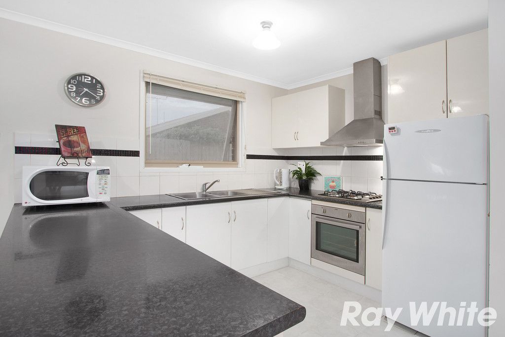 45 Gipps Crescent, Cranbourne North, VIC 3977