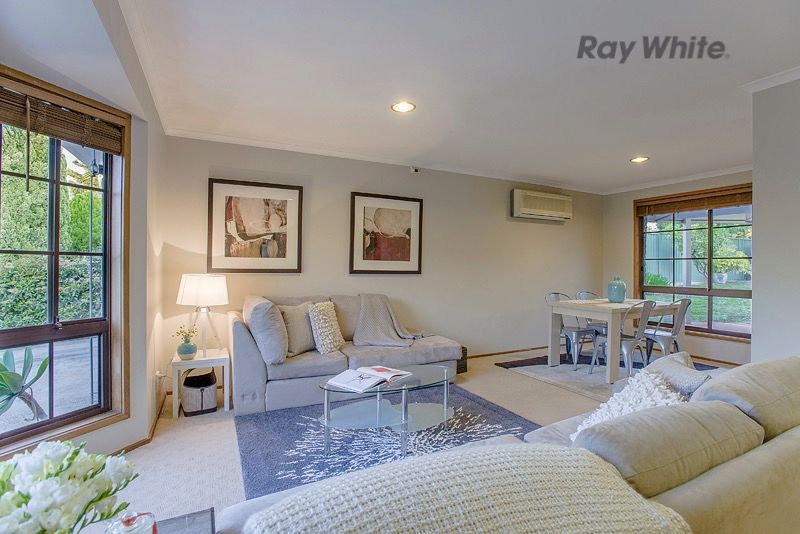 17 Wyperfeld Avenue, Taylors Lakes, VIC 3038