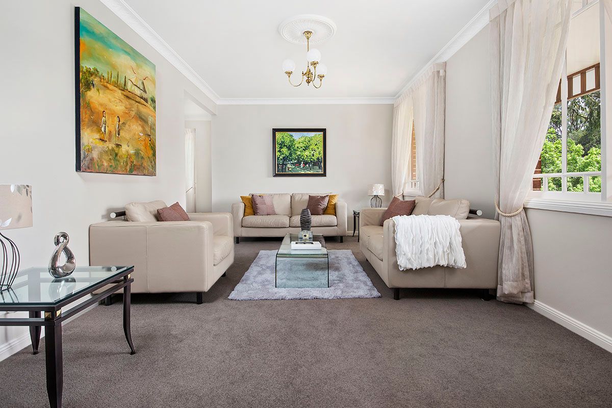 15 Burley Close, Illawong, NSW 2234