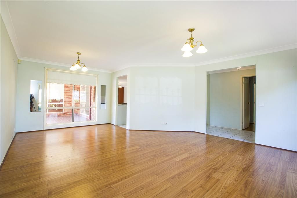 6 St Andrews Drive, Glenmore Park, NSW 2745