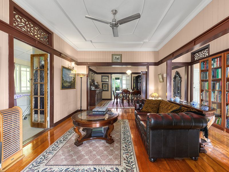 17 Woodland Street, Ashgrove, QLD 4060