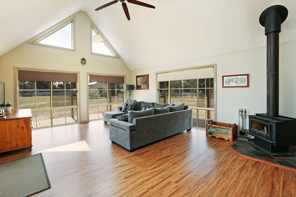 15 Cozens Road, Lara, VIC 3212