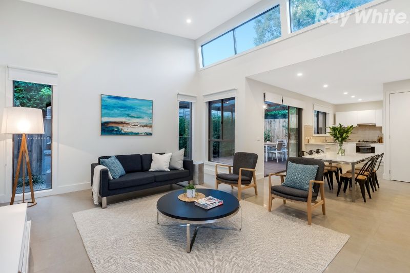 2/9 King Parade, Knoxfield, VIC 3180