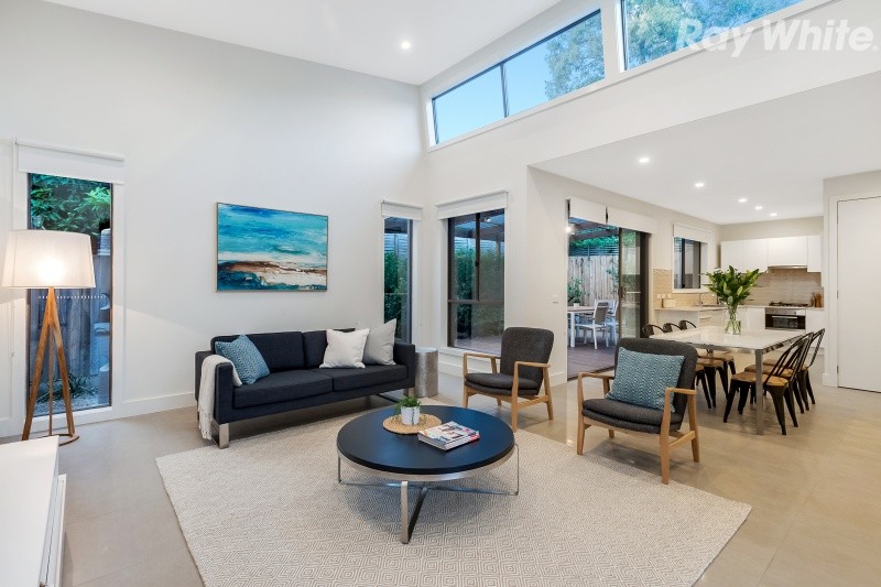 2/9 King Parade, Knoxfield, VIC 3180