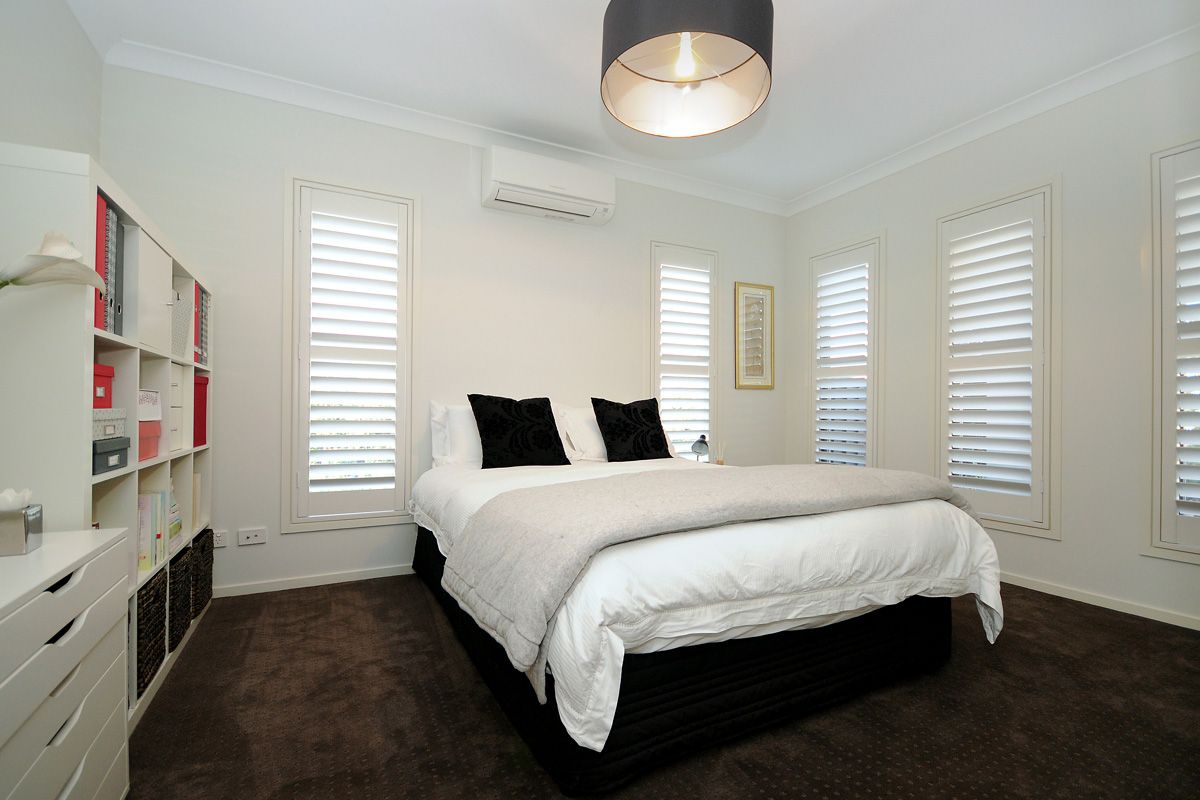 32 Nursery Drive, MIDDLE RIDGE, QLD 4350
