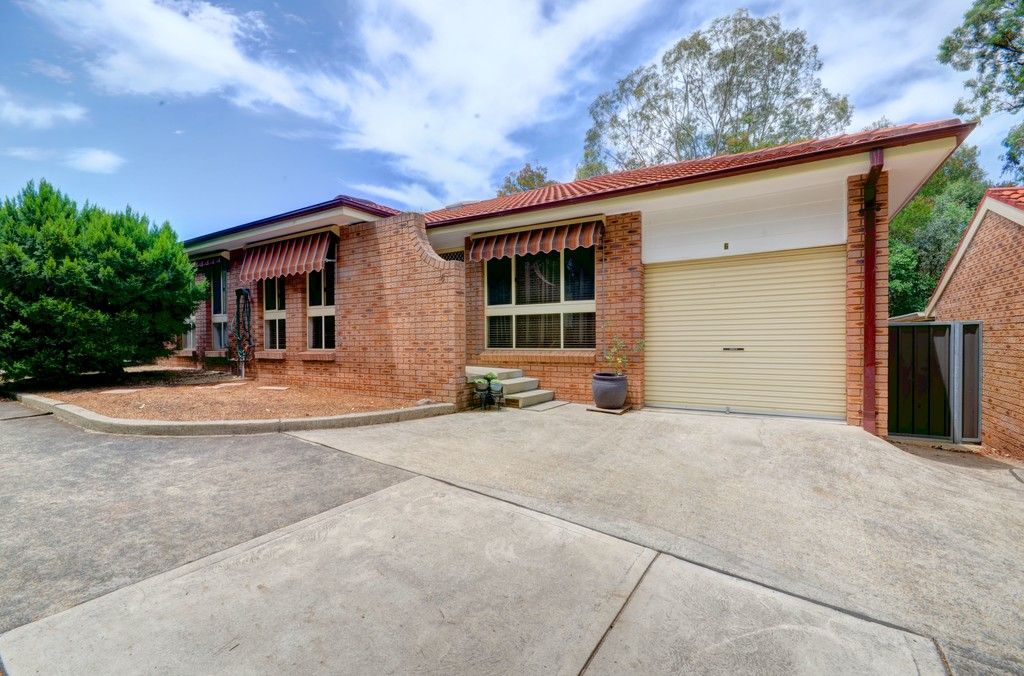 10 Windeyer Street