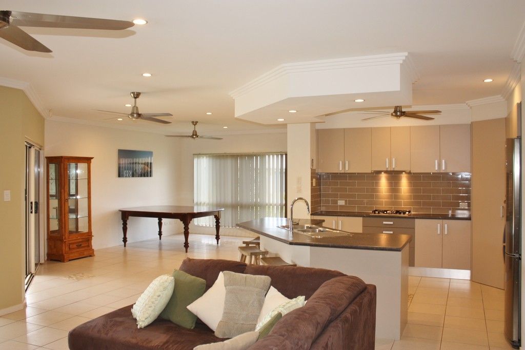 9 Laidley Close, Bentley Park QLD 4869