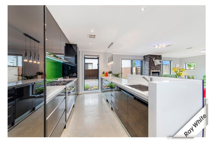 19 Macfarlane Burnet Avenue, Macgregor, ACT 2615