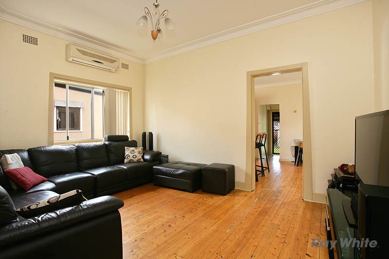 11 Rose Street, PUNCHBOWL, NSW 2196