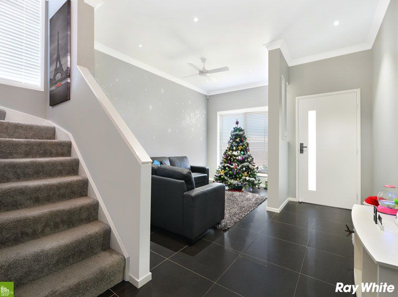 11 Elizabeth Circuit, Flinders, NSW 2529