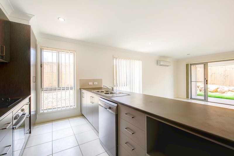 9 Mowbullan Street, Redbank Plains, QLD 4301