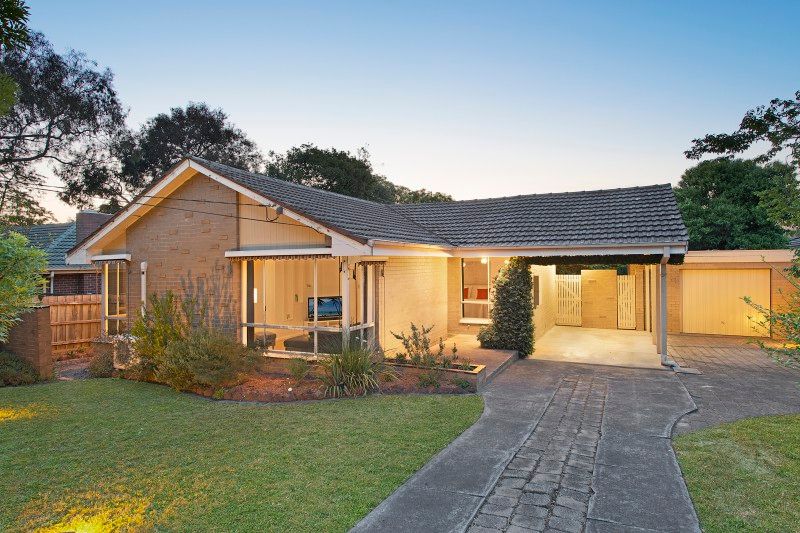 3 Boronia Avenue, Croydon South VIC 3136