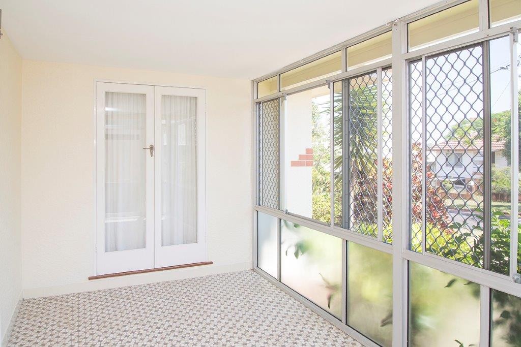 6 Halcyon Street, Wavell Heights, QLD 4012