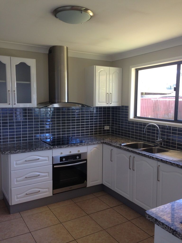 27 Quelch Street, ROCKVILLE, QLD 4350